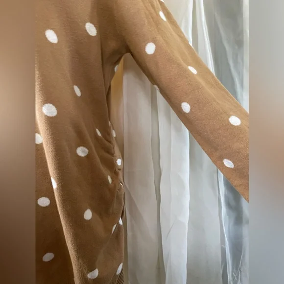 Old Navy Tan Polka Dot Sweater Dress - Picture 5 of 10
